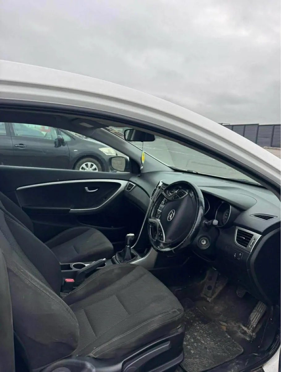 Hyundai I30 van - Image 4