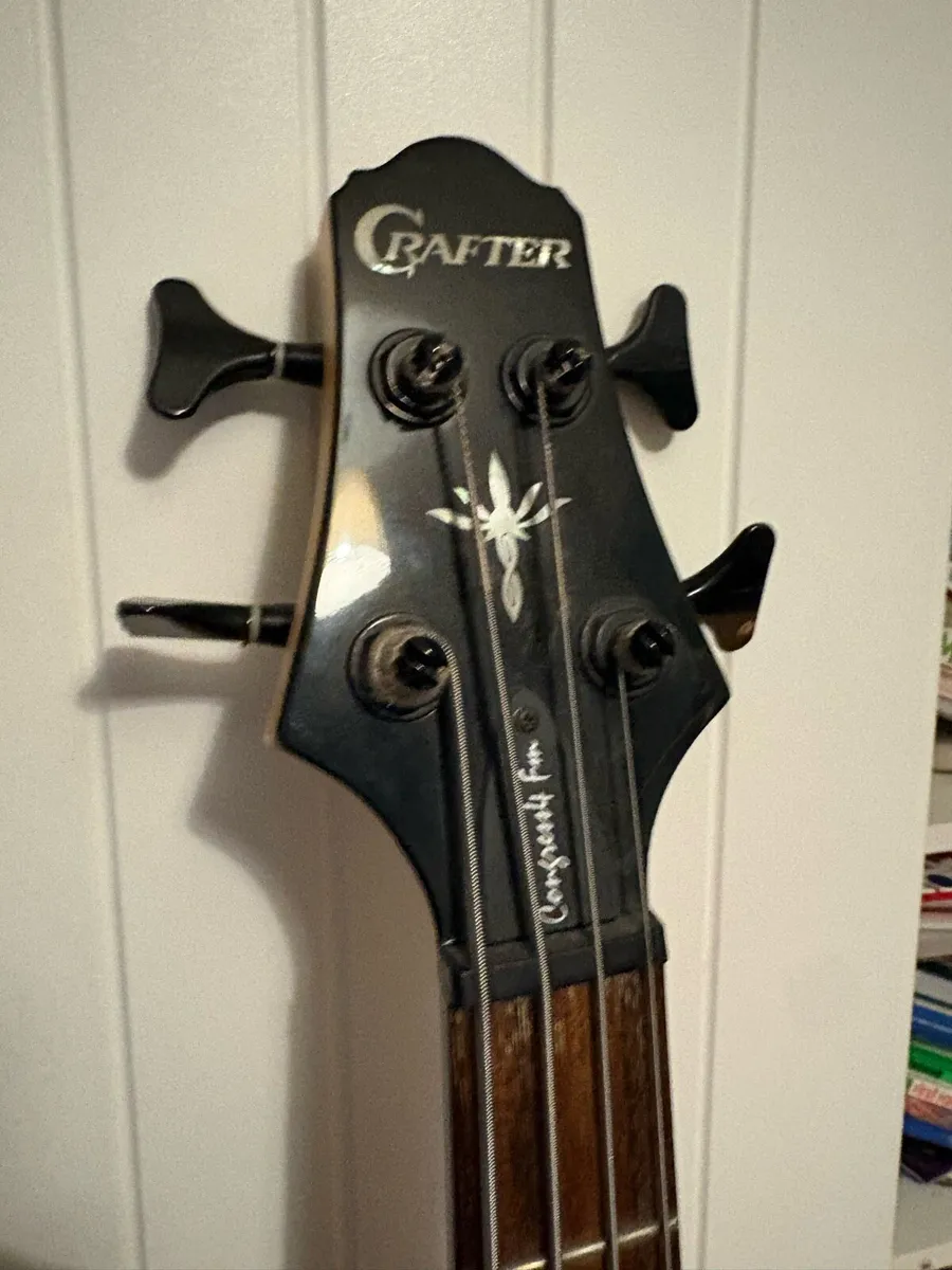 Crafter 4 string electric bass - Image 3