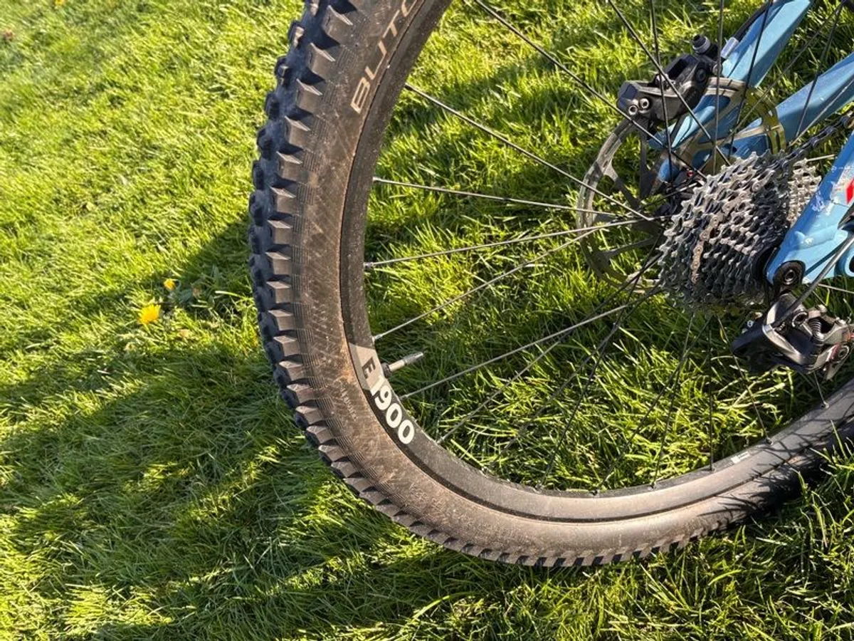 mountain bike specialised demo expert - Image 1