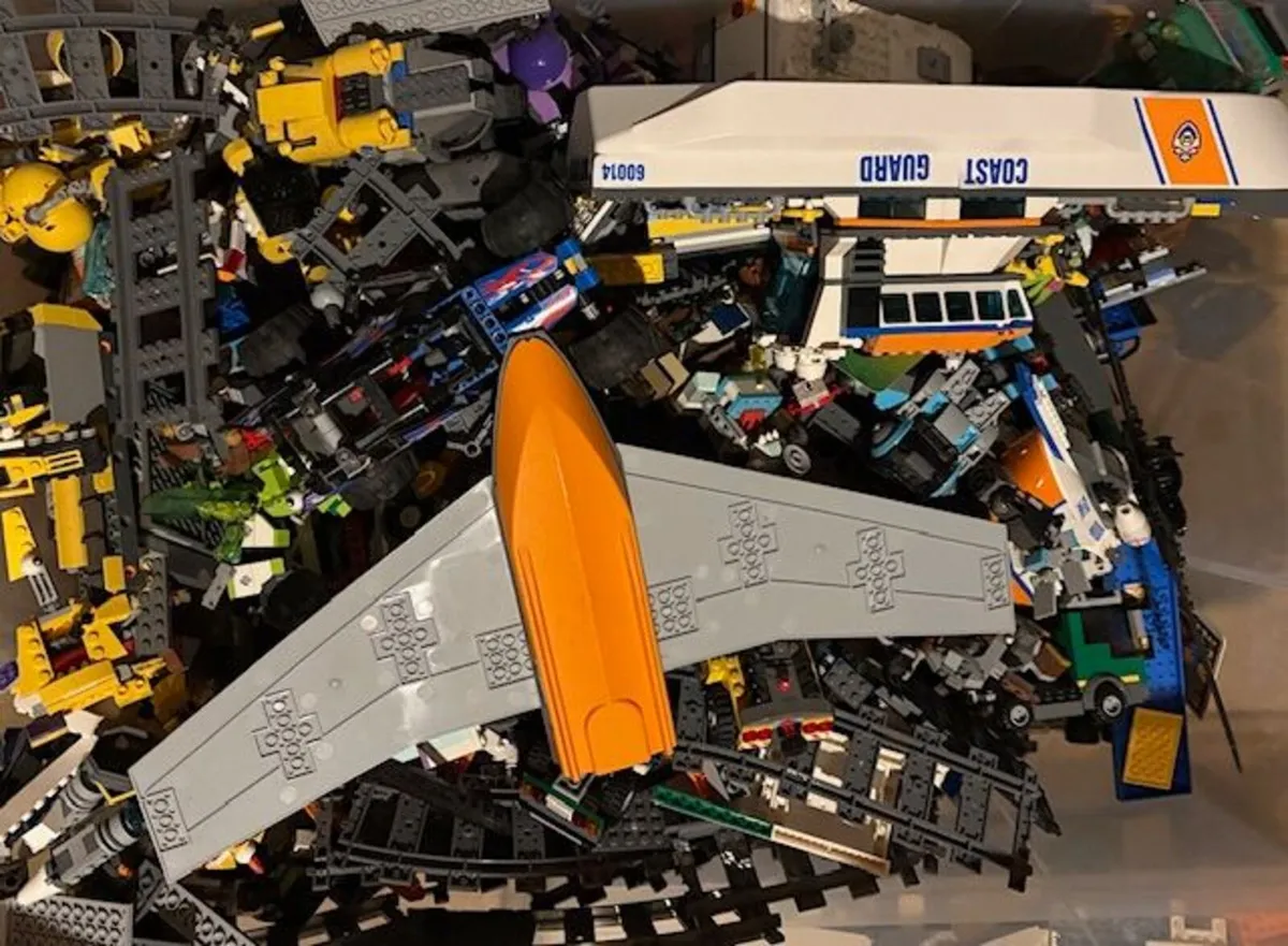 Gigantic box of lego - Image 3