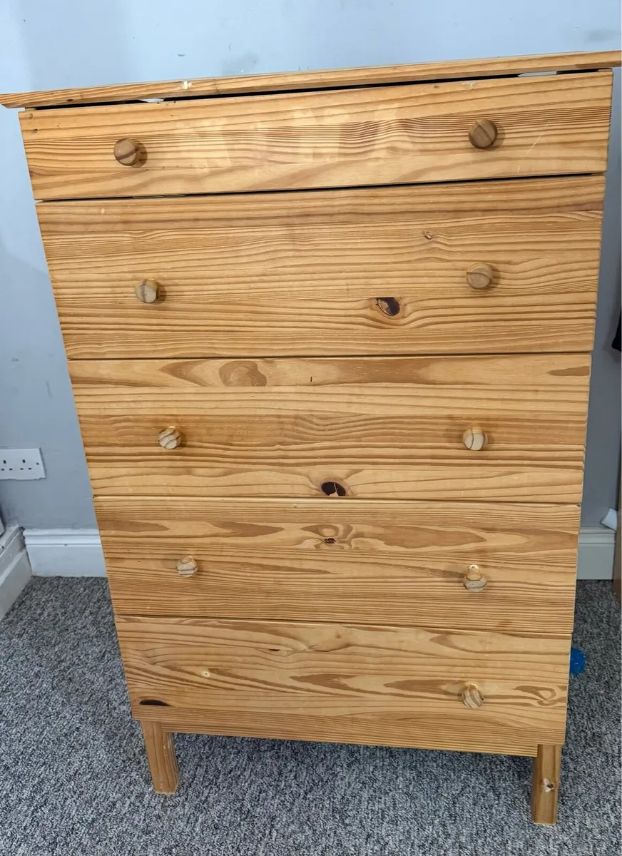 Chest drawer and wardrobe - Image 1