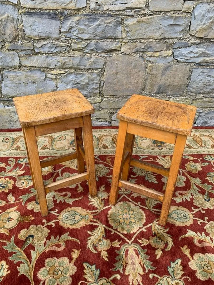 Pair of Mid Century laboratory stools. - Image 3