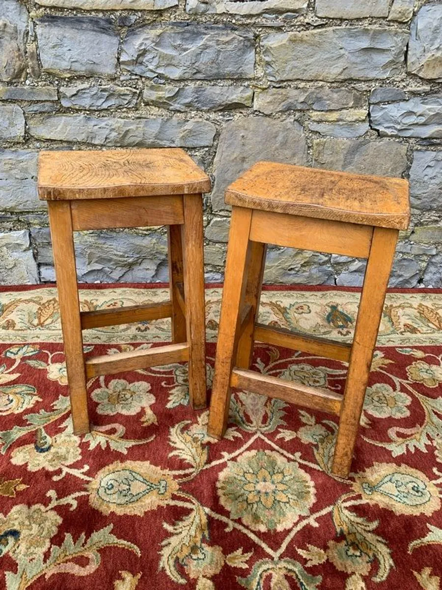 Pair of Mid Century laboratory stools. - Image 4