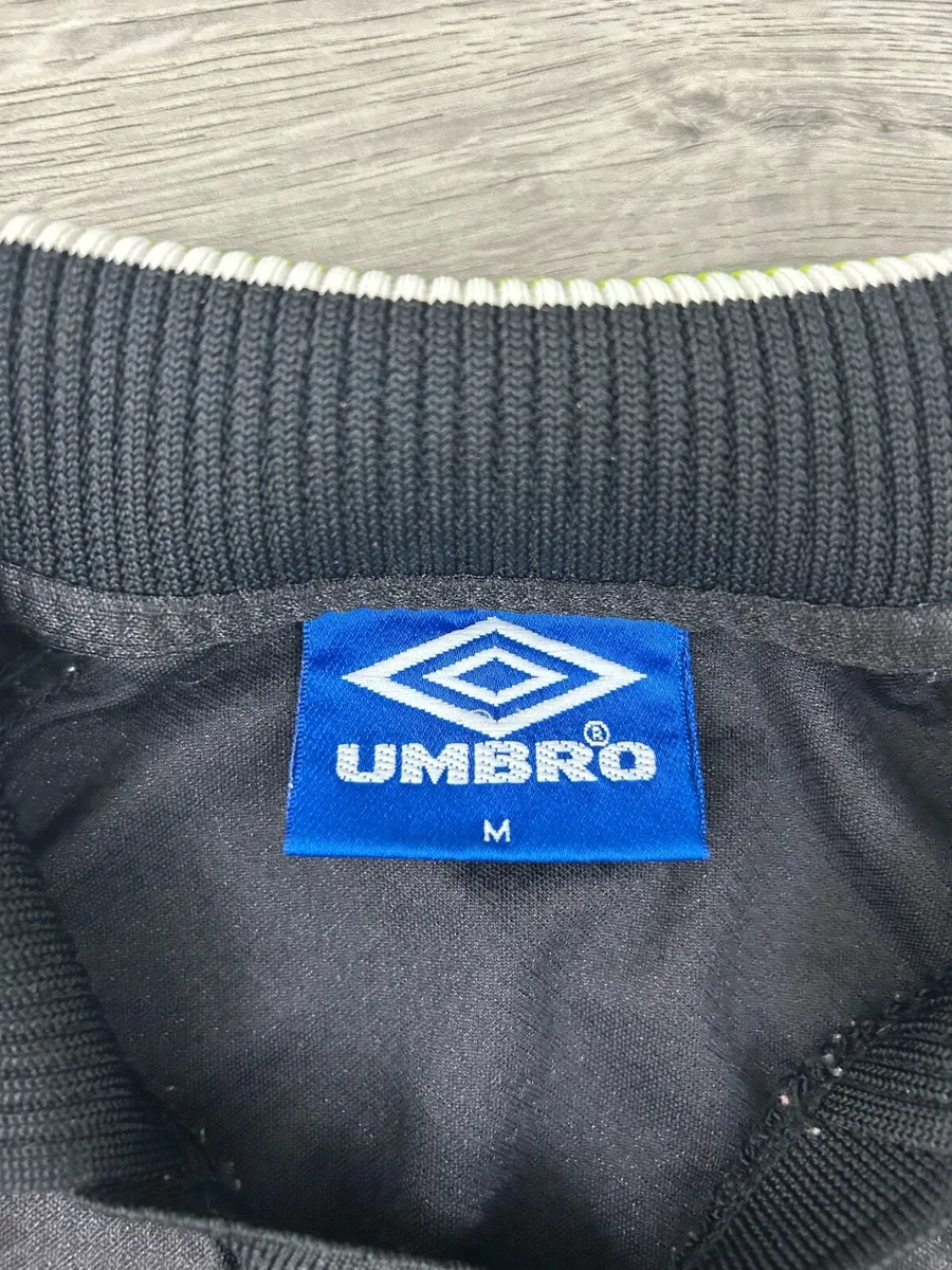 Vintage 1998 Umbro Manchester United Third Jersey - Image 4