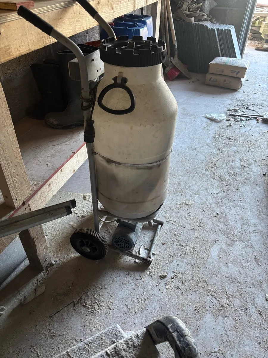 Solar pump - Image 1