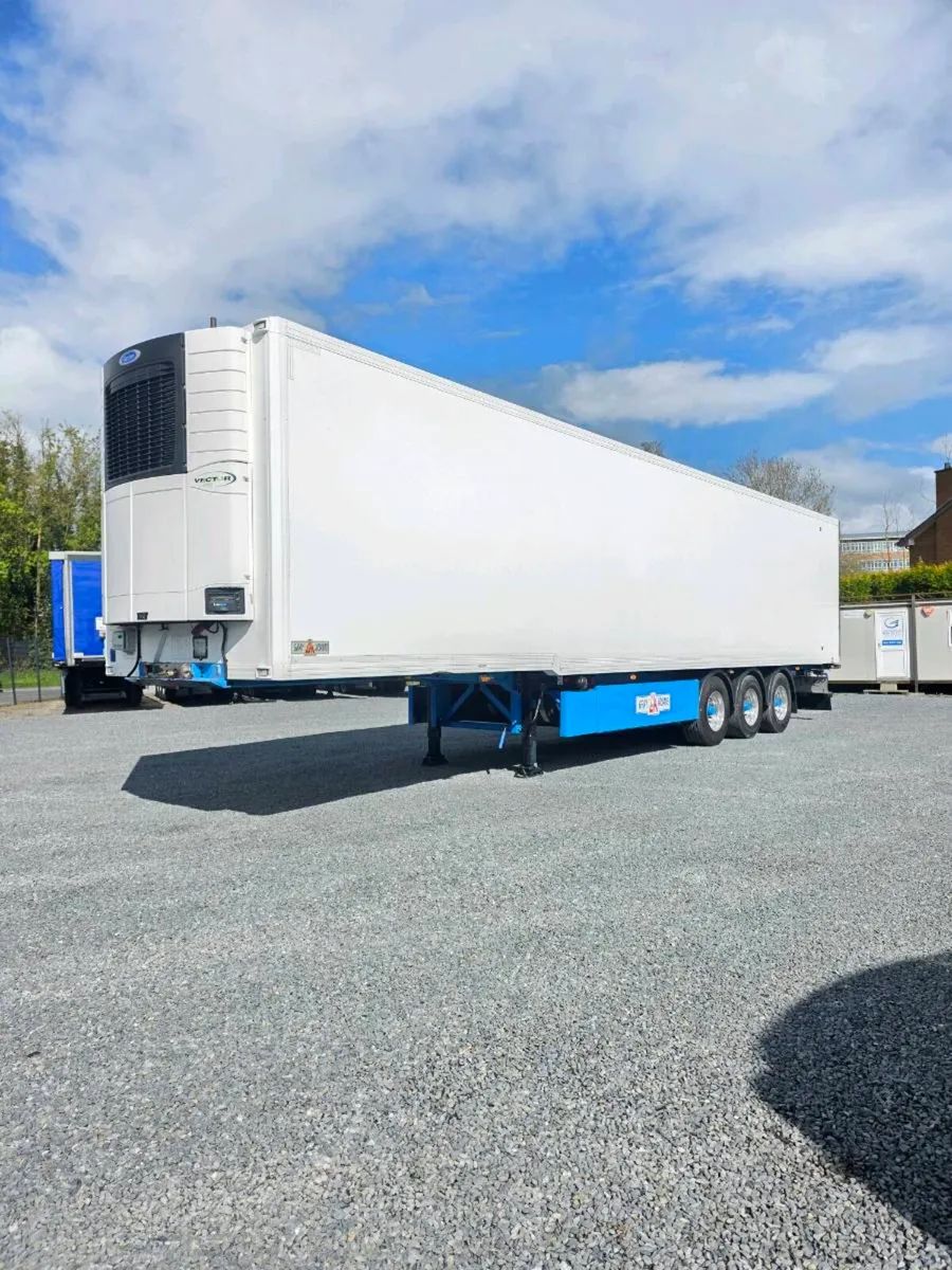 2015 G&A FRIDGE - Image 1