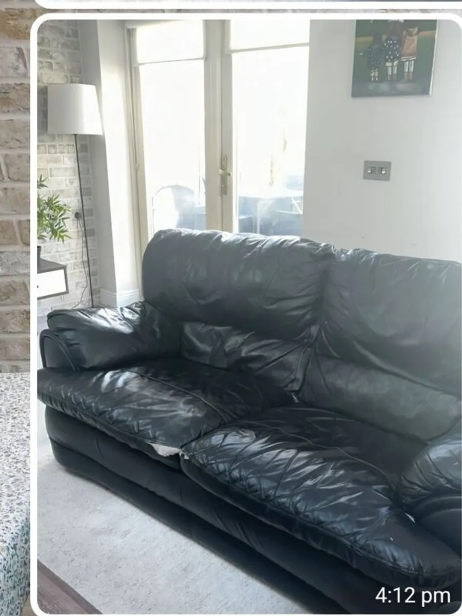 two armchairs and a couch FREE - Image 1