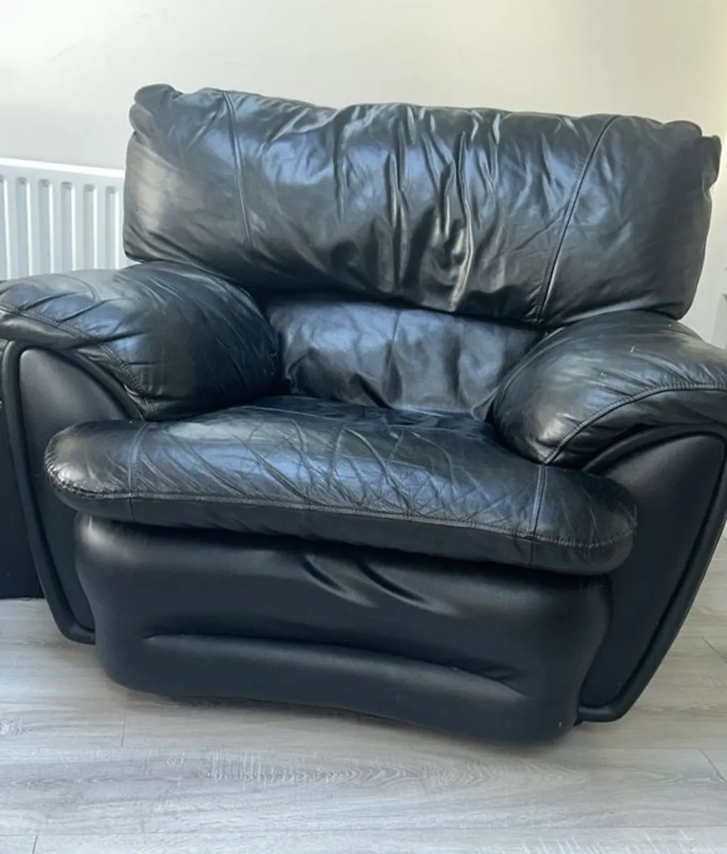 two armchairs and a couch FREE - Image 2