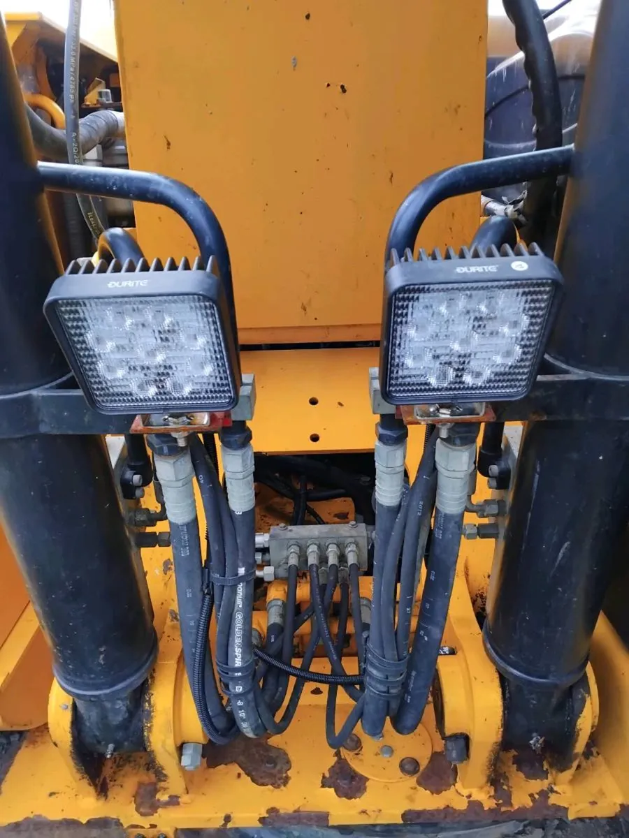 Jcb js 145 digger js 130 - Image 3