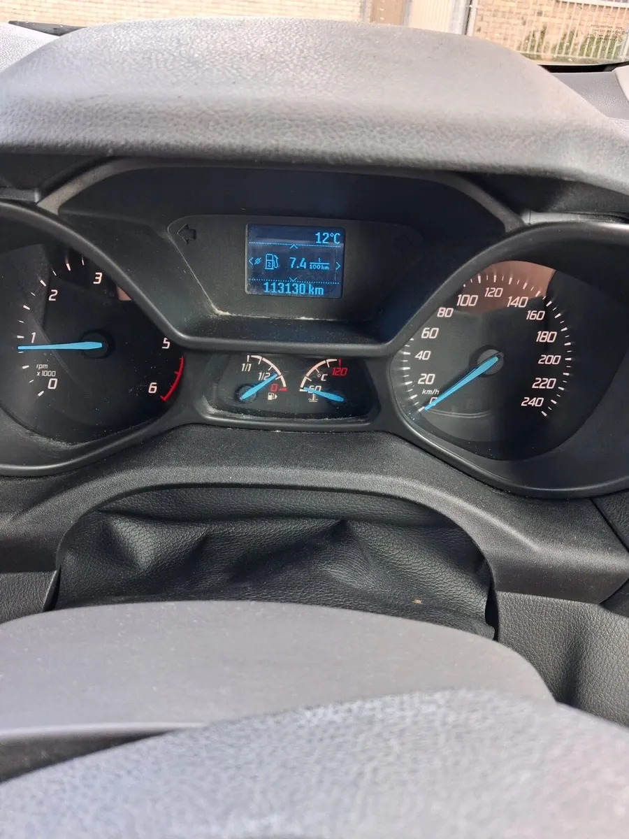 Ford Transit Connect SWB - Image 2