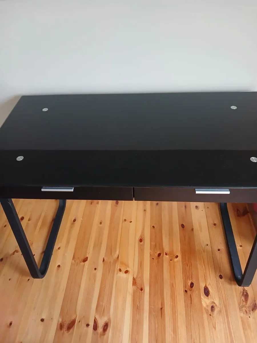 Computer desk unit. Glass top metal frame - Image 1