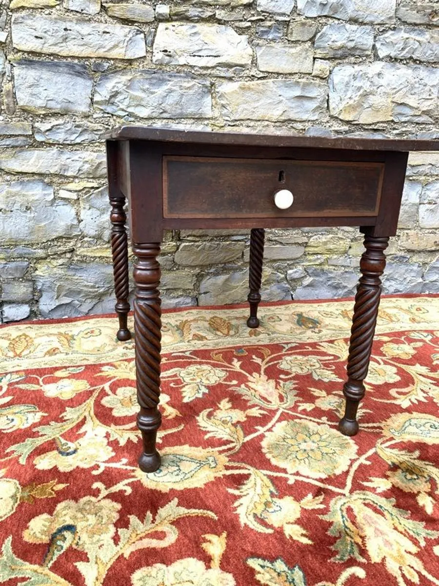 Early Victorian Mahogany Side Table. - Image 3