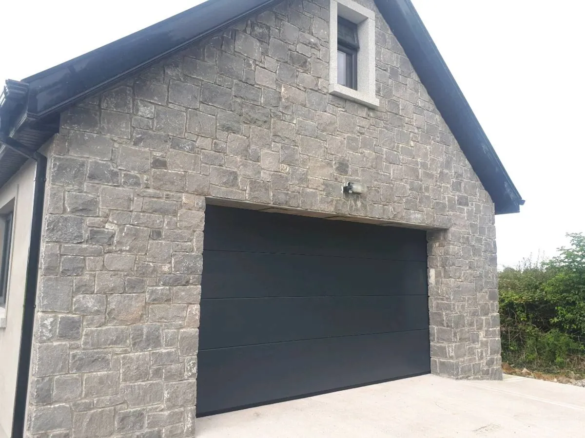 Garage doors - Image 3