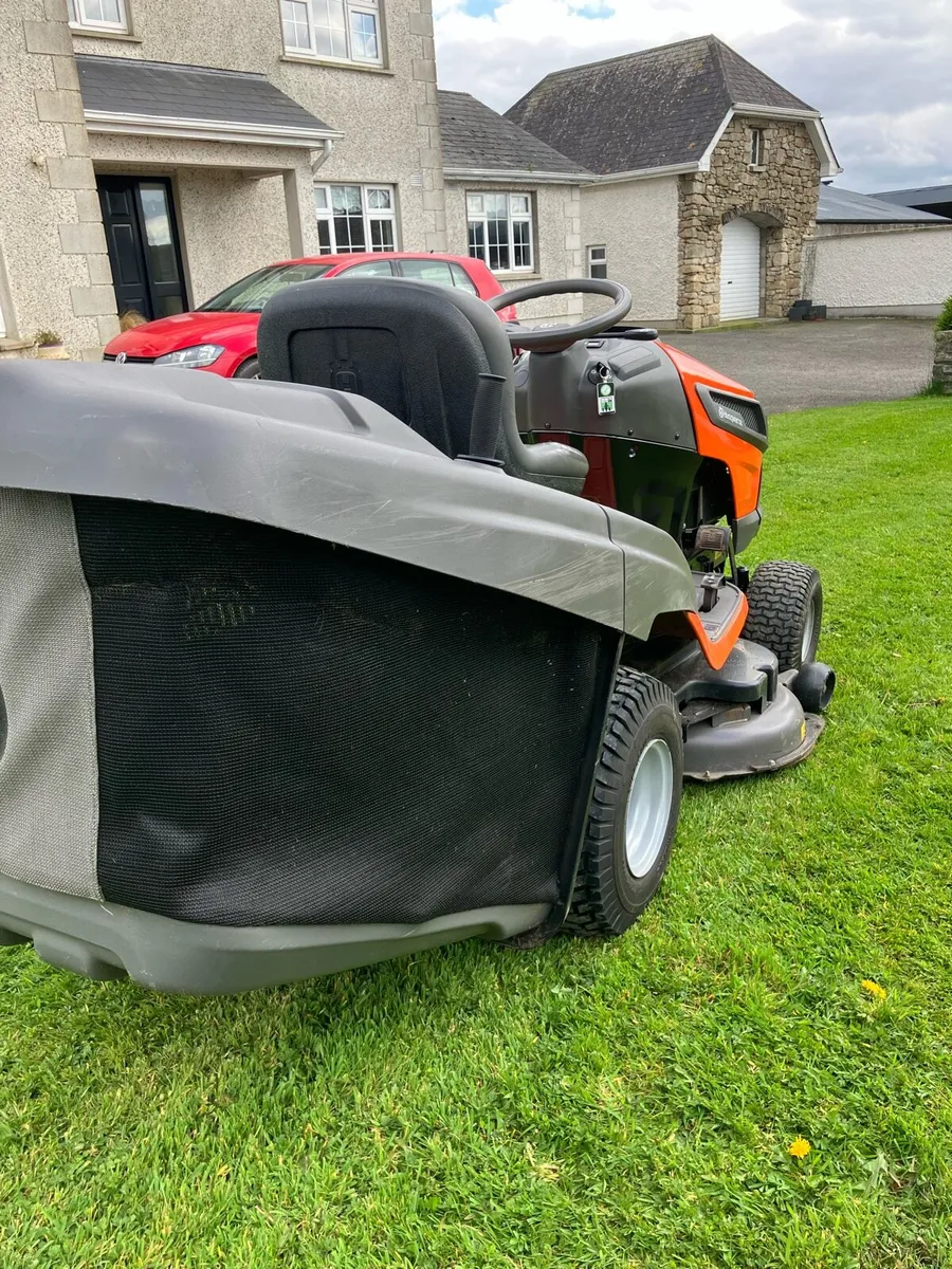 Husqvarna Ride-on Mower - Image 3