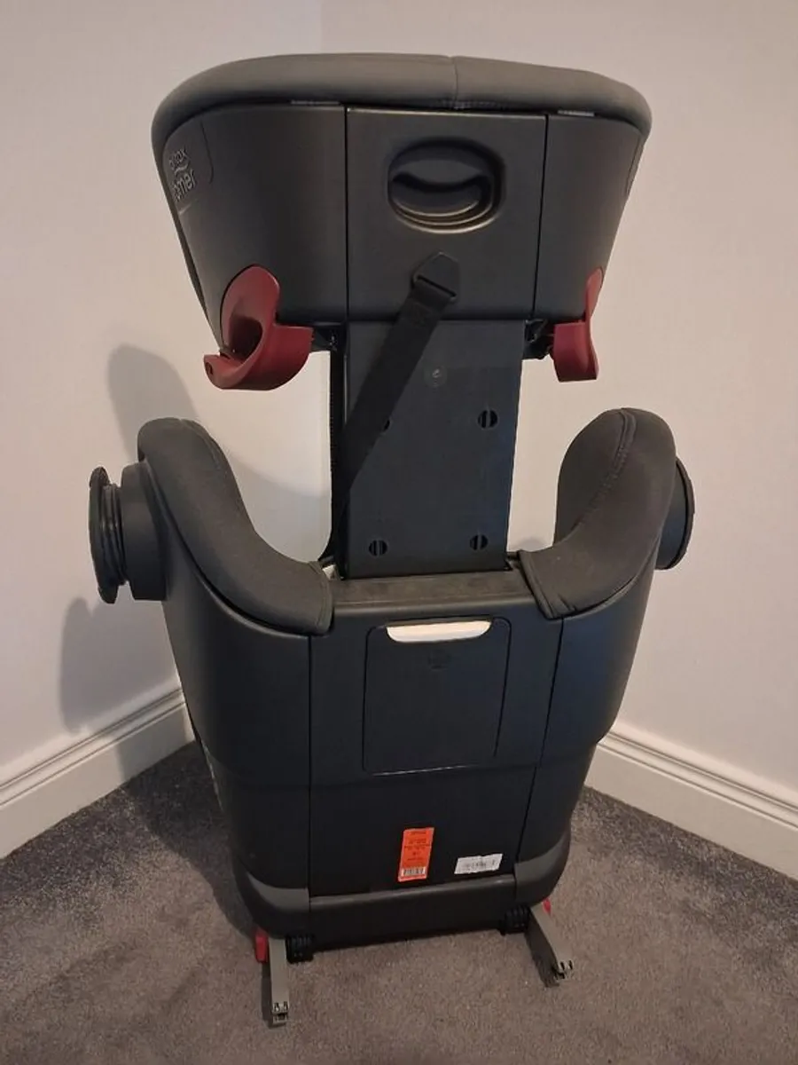 Car seat - Image 3