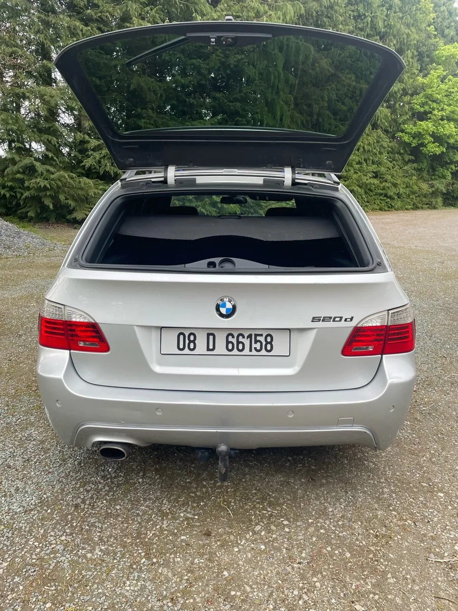 BMW E61 - Image 3