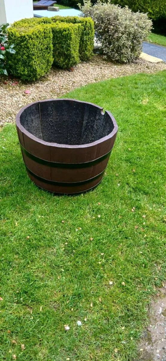 Oak barrel planters - Image 2