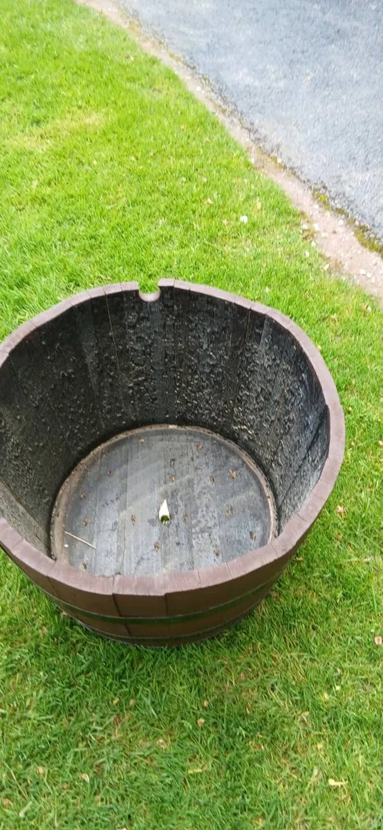 Oak barrel planters - Image 4