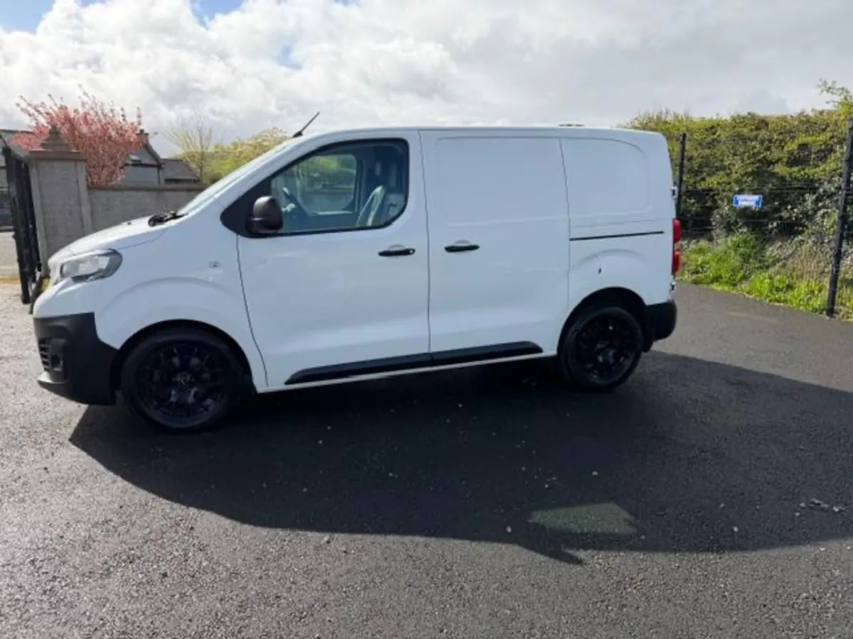 Peugeot Expert  2.0 Professional - Lots of Extras - Image 4