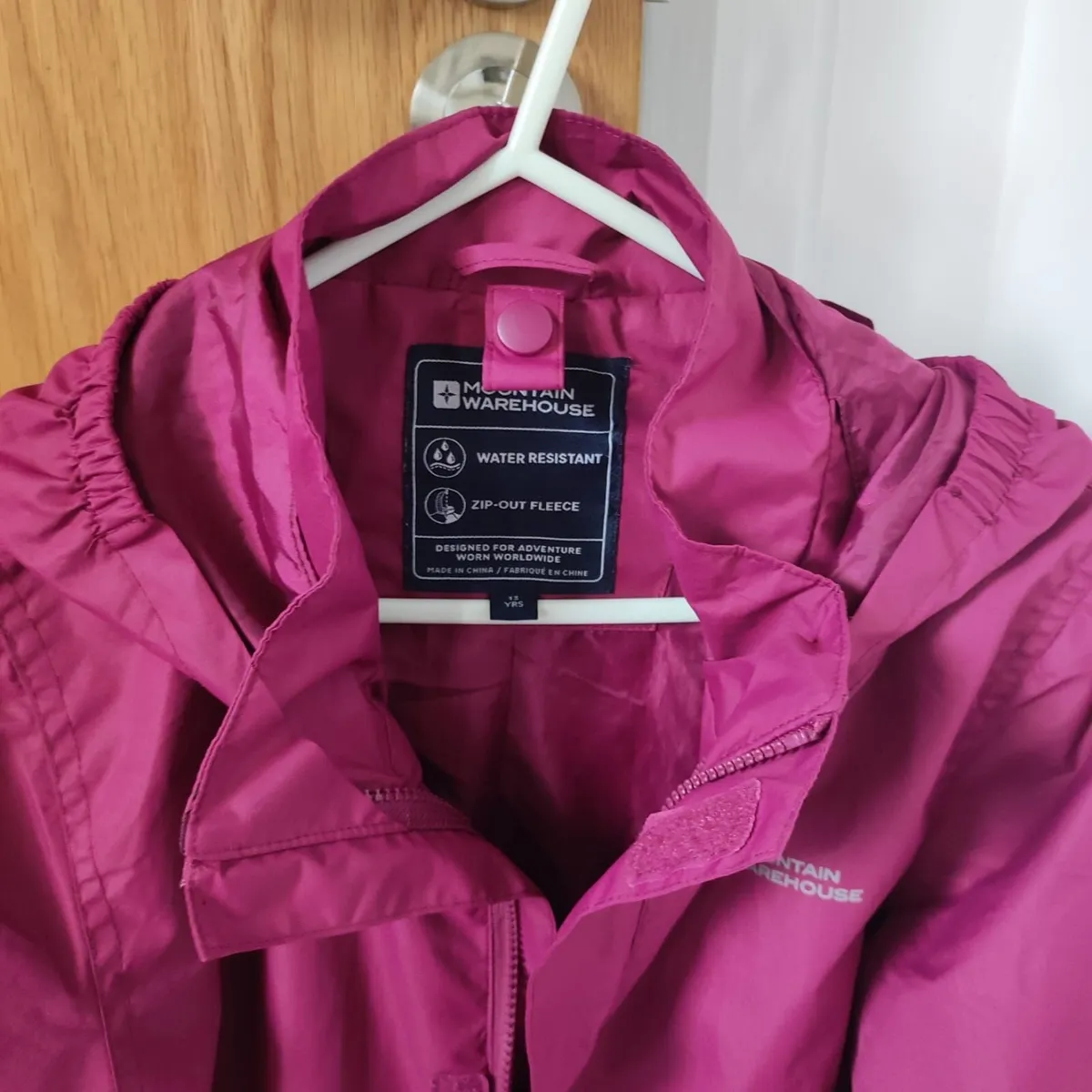 Light waterproof jacket – aged 11-13 - Image 2