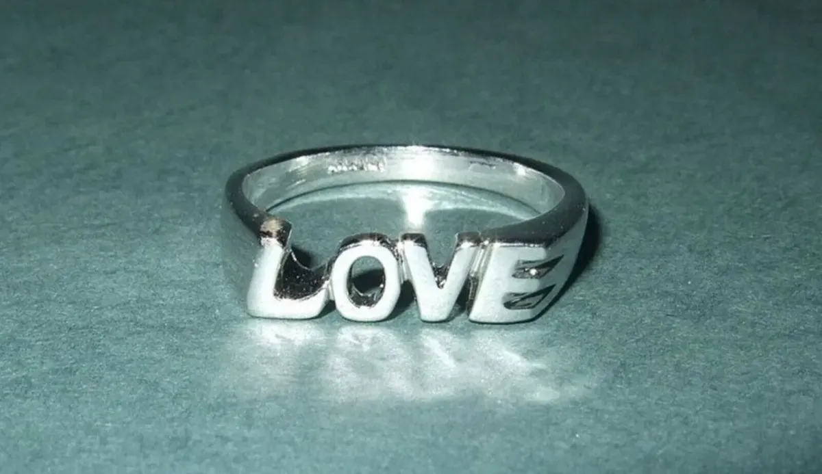 Vintage Hallmarked Silver 'Love' Ring - Image 3
