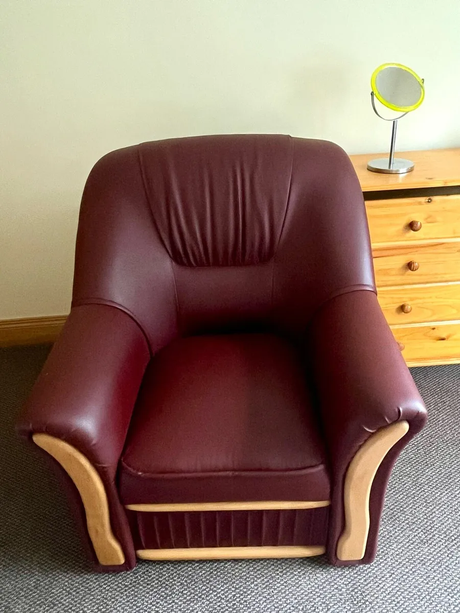 Leather arm chair