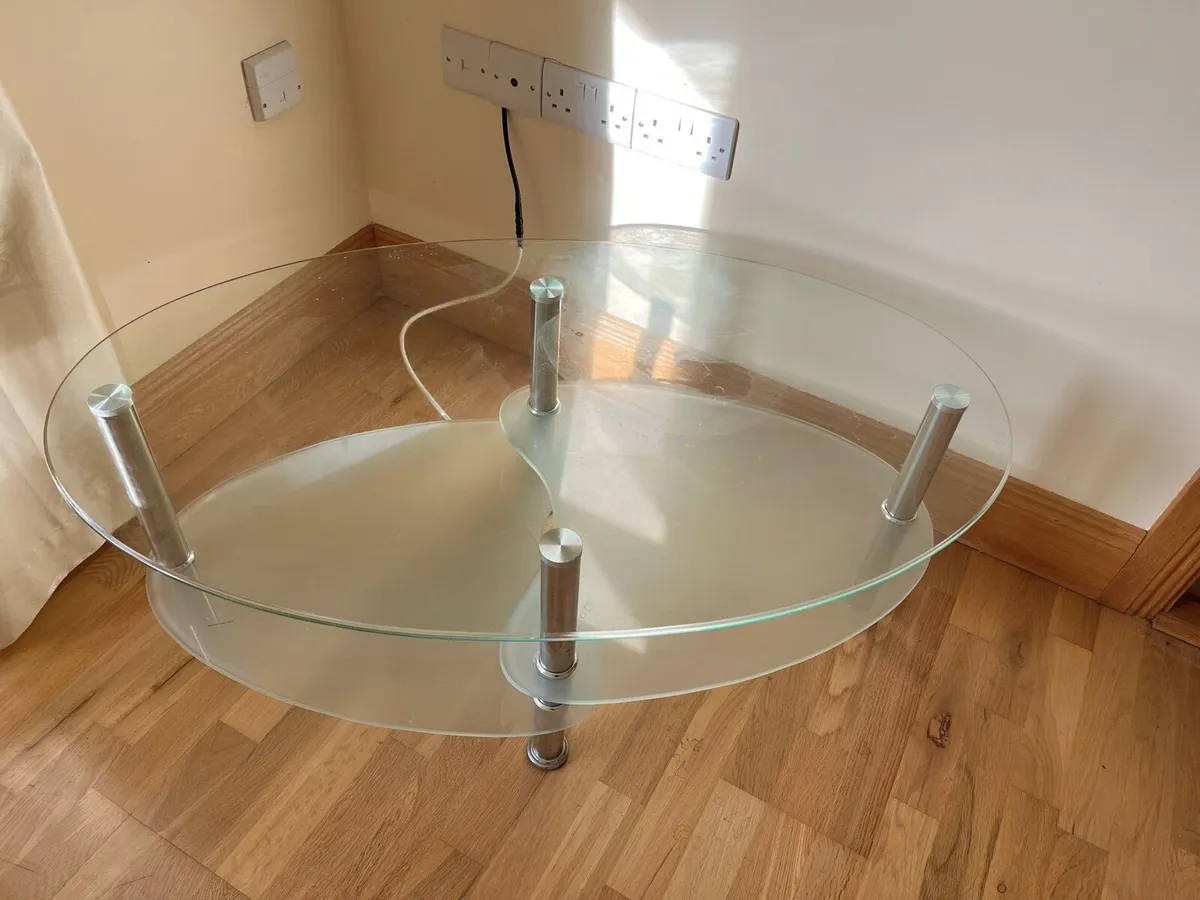 Living room glass coffee table - Image 2