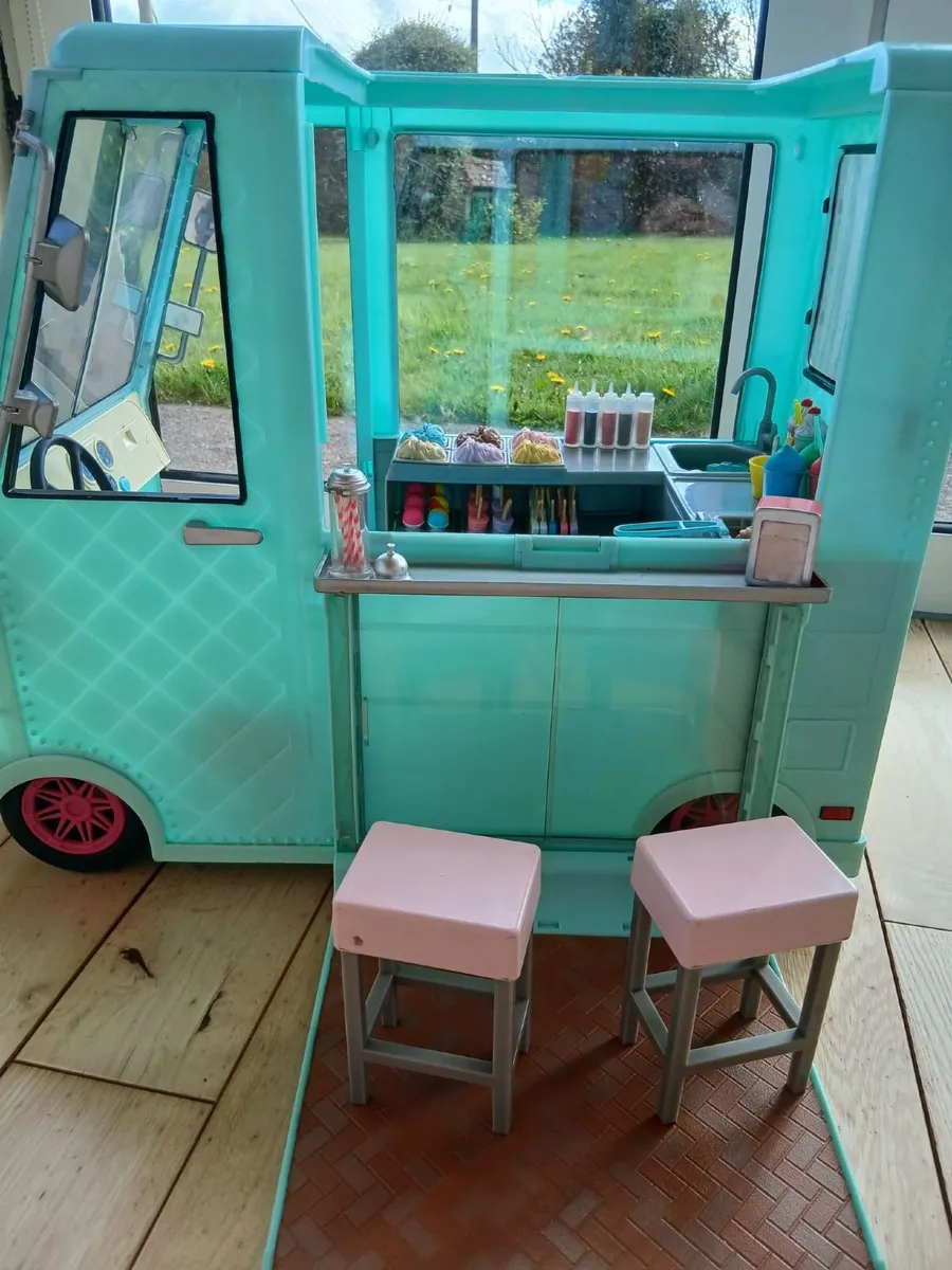 Our Generation Ice Cream Van - Image 4