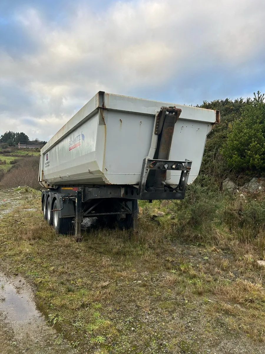 Schmitz Tipping Trailer - Image 1