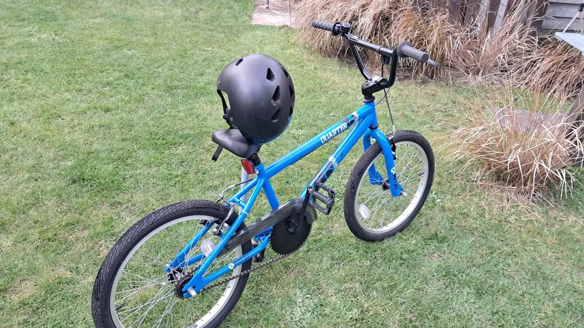 Childrens Bicycle - Image 1