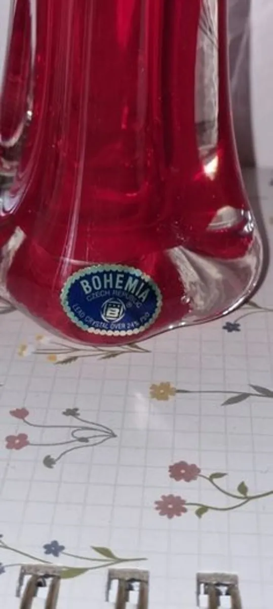 Vase Czech glass art Bohemia - Image 2