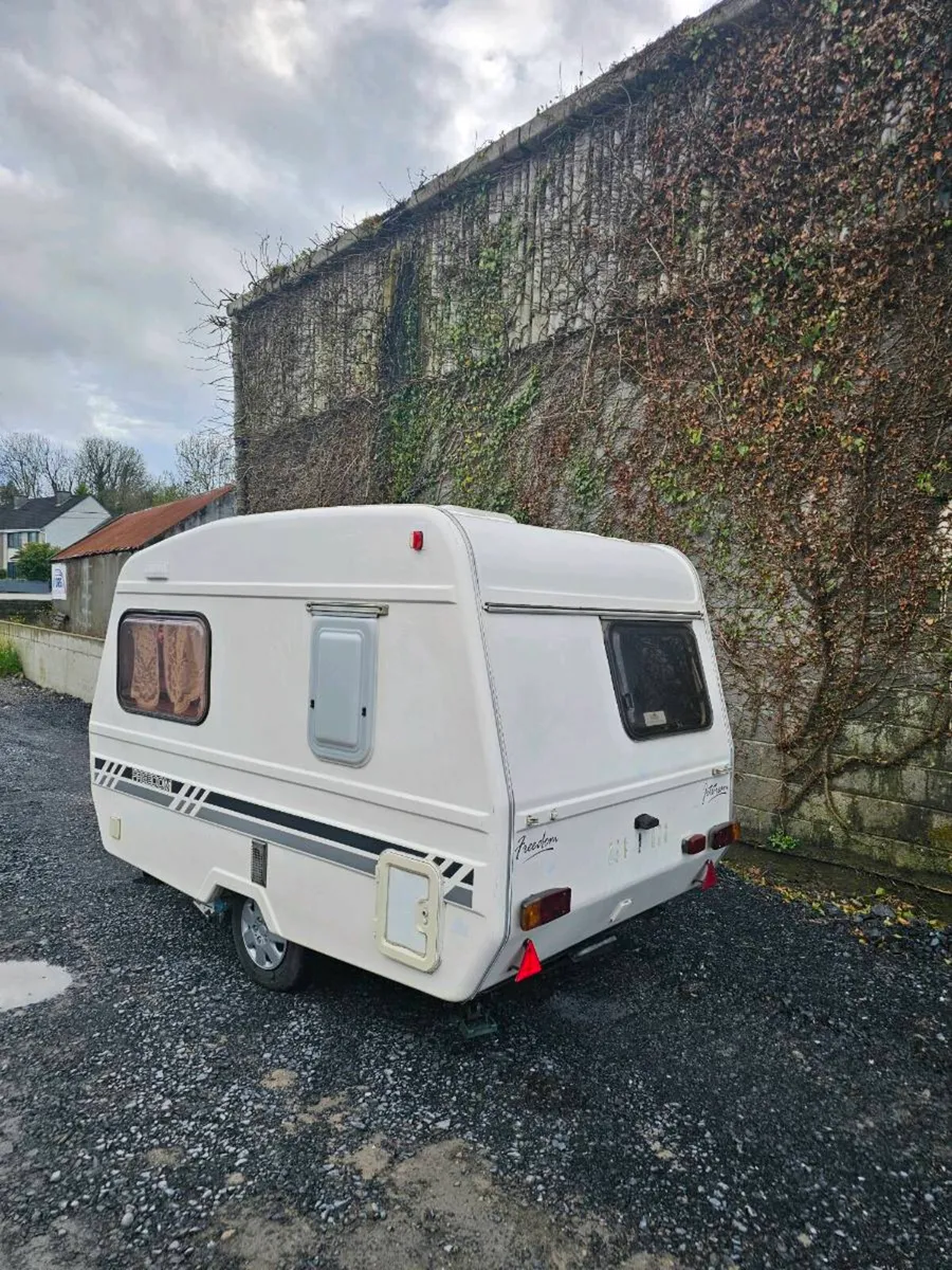 Freedom caravan - Image 2