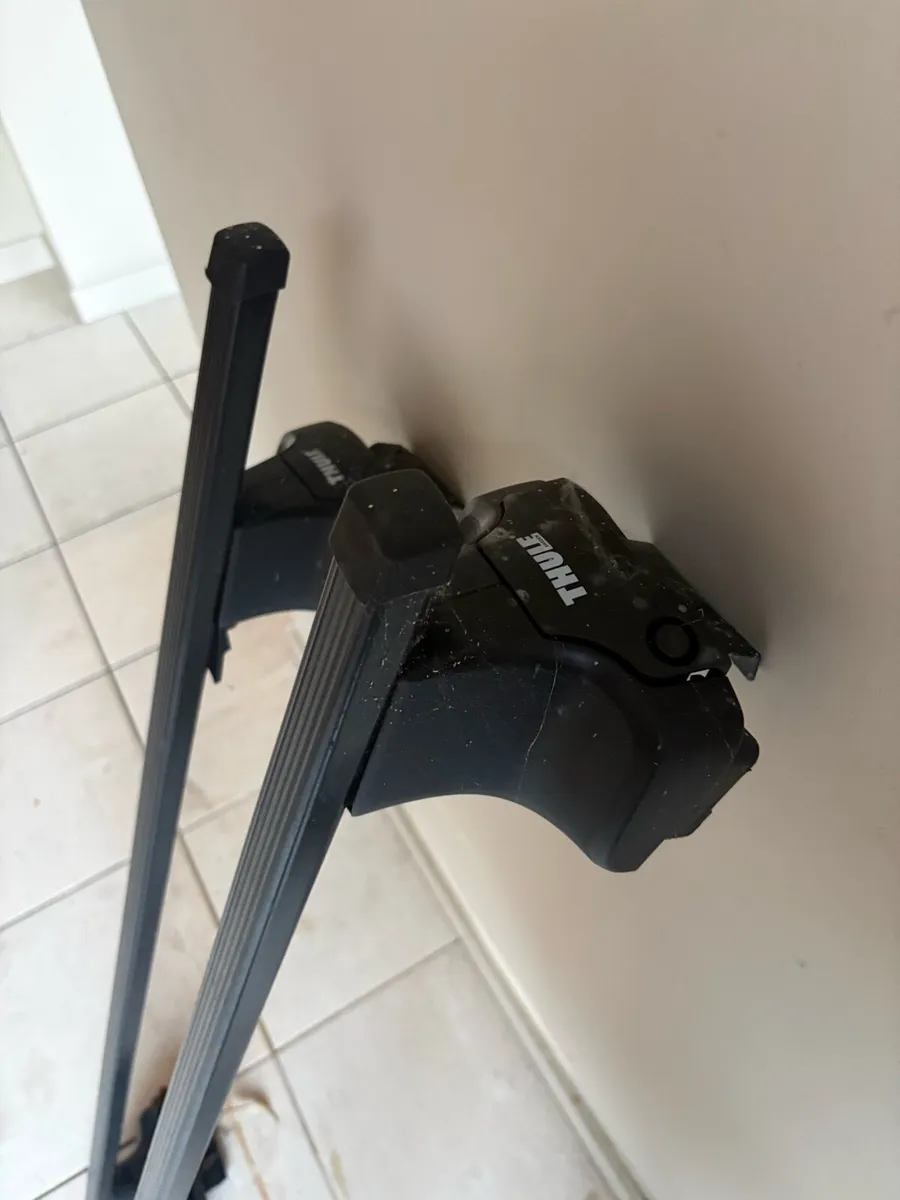 Thule Car Roofrack - Image 1