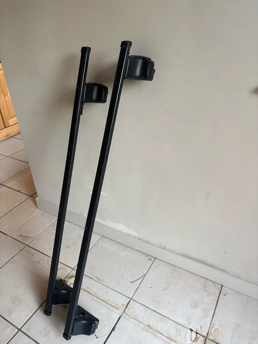 Thule Car Roofrack - Image 2