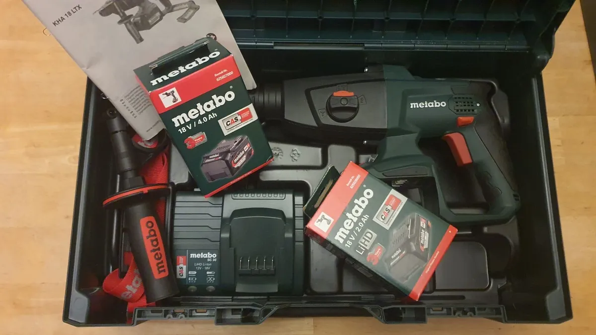 18V Cordless Metabo SDS Hammer Drill Kit - Image 3