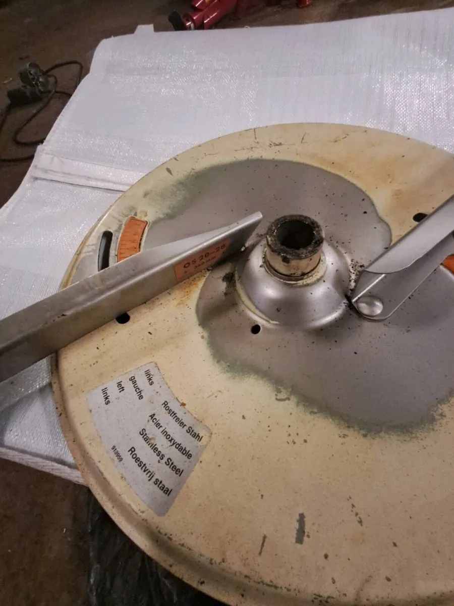 Amazone Sower - Image 3