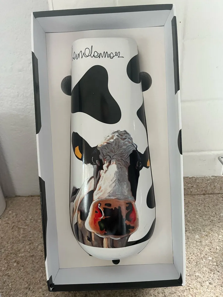 Tipperary Crystal - Tinahely Girl Fine Porcelain - Image 1