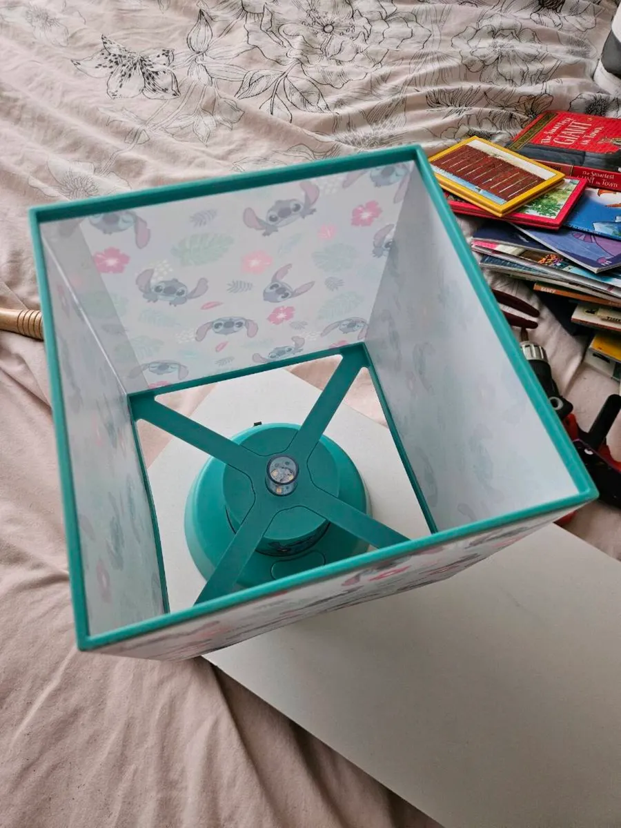 Lilo and stitch lamp freefree - Image 1