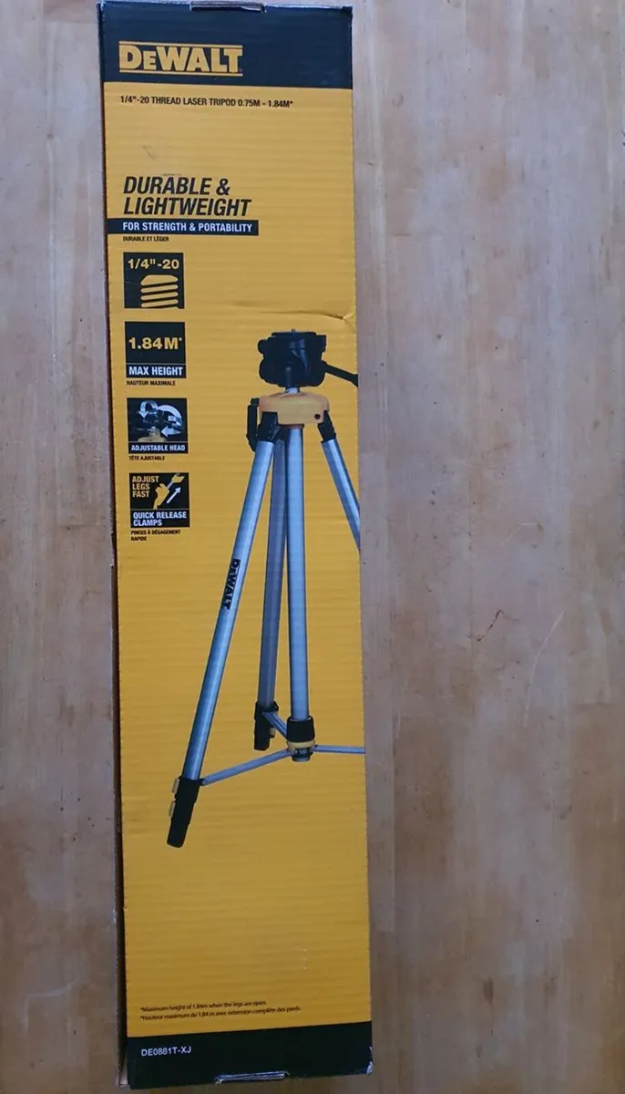 DeWALT 12V-18V 5 Spot & Cross Green Laser kit - Image 3