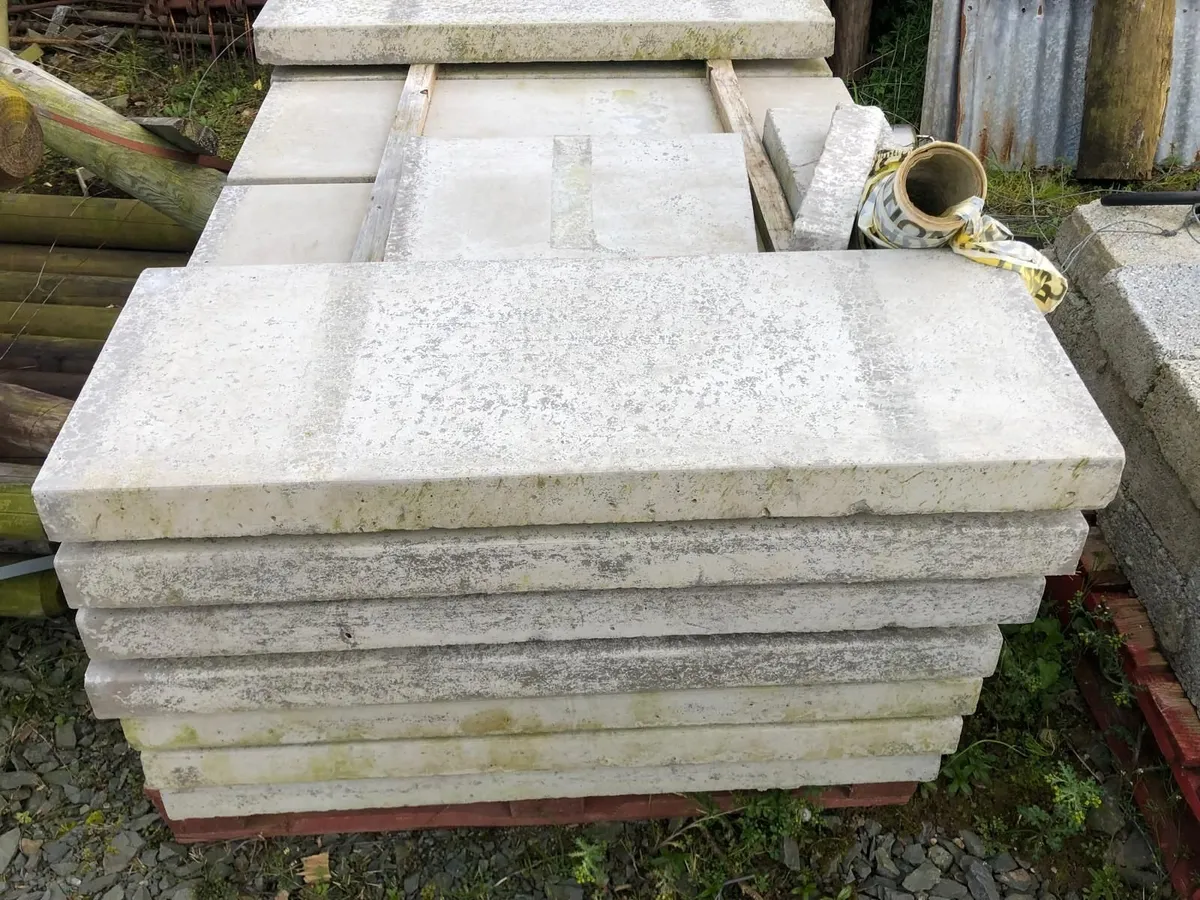 Flat wall caps to suit 9inch wall - Image 1