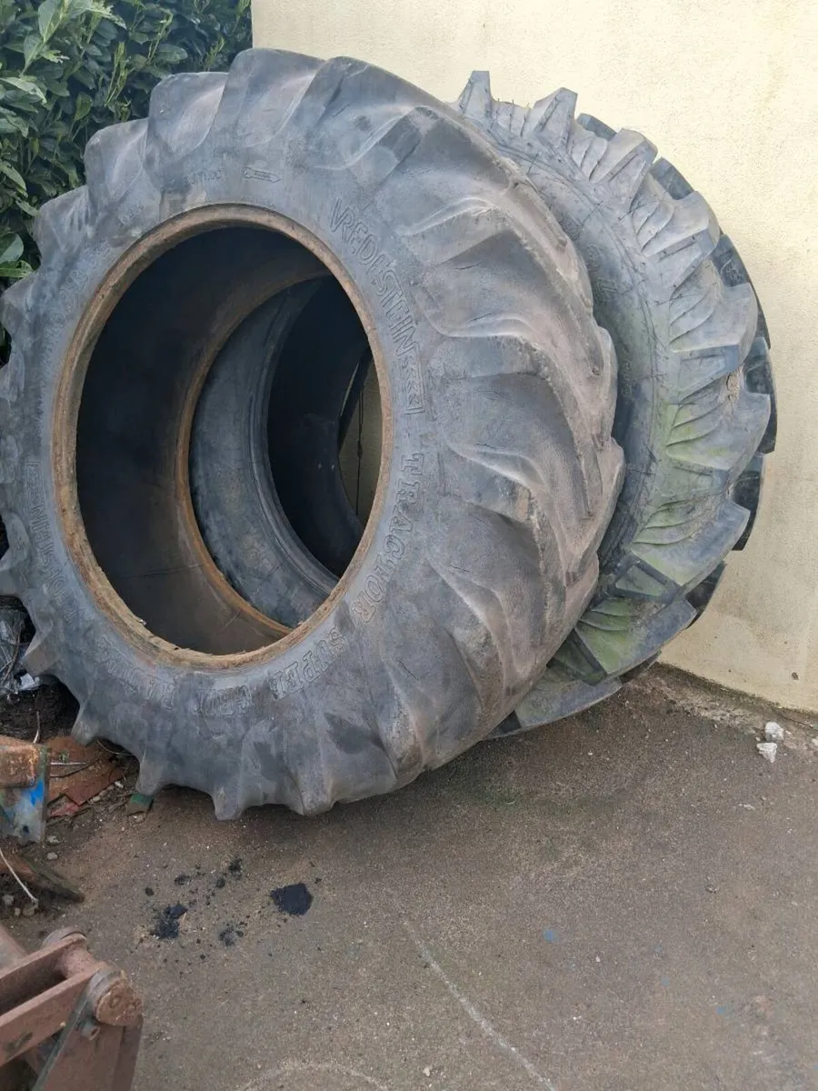 Marshall 802 - Image 2