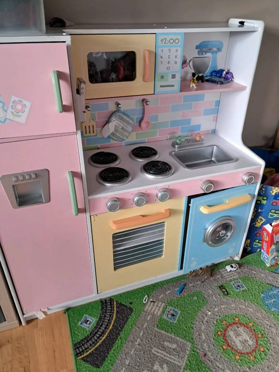 Play kitchen - Image 3