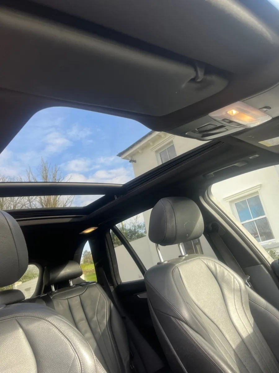 BMW X5 2018 - Image 2