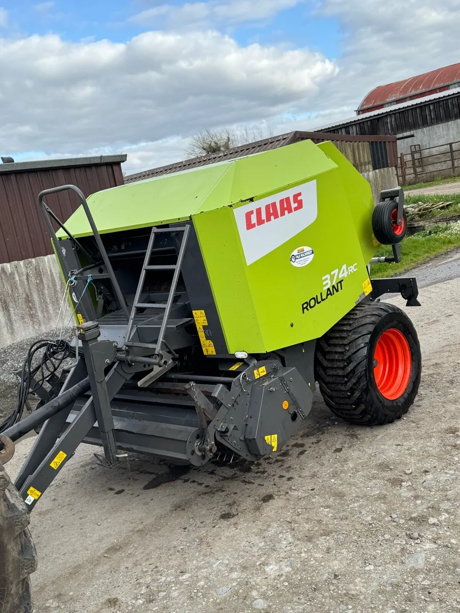 Claas 374 *LOW BALE COUNT* - Image 1