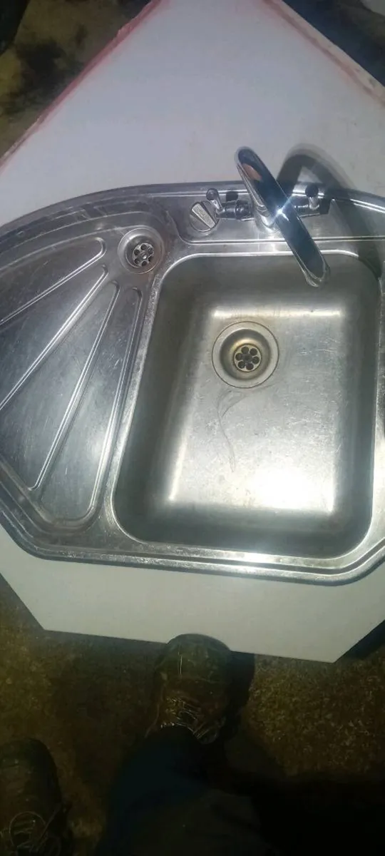Kitchen sink - Image 3