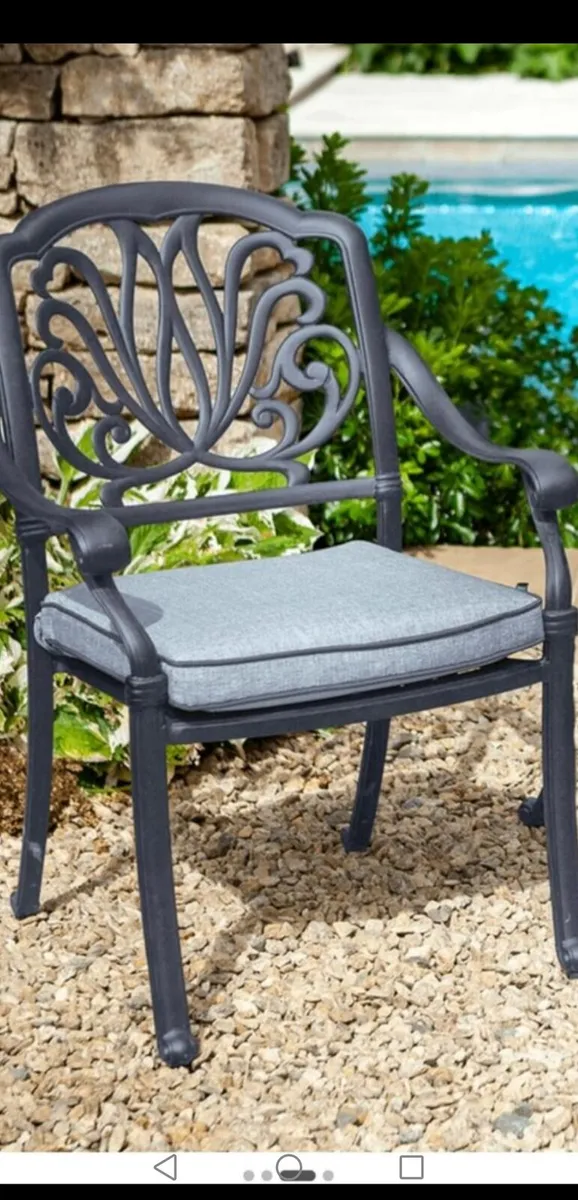 *CLEARANCE* Demo Hartman Antique Grey 8 Seater - Image 3