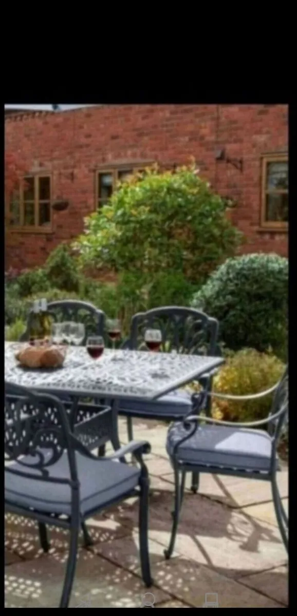 *CLEARANCE* Demo Hartman Antique Grey 8 Seater - Image 2