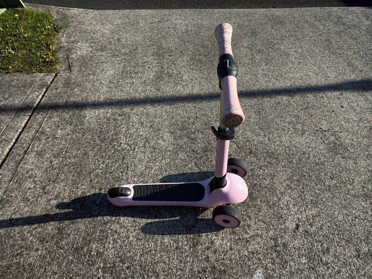 Boys and Girls Scooter - Image 3