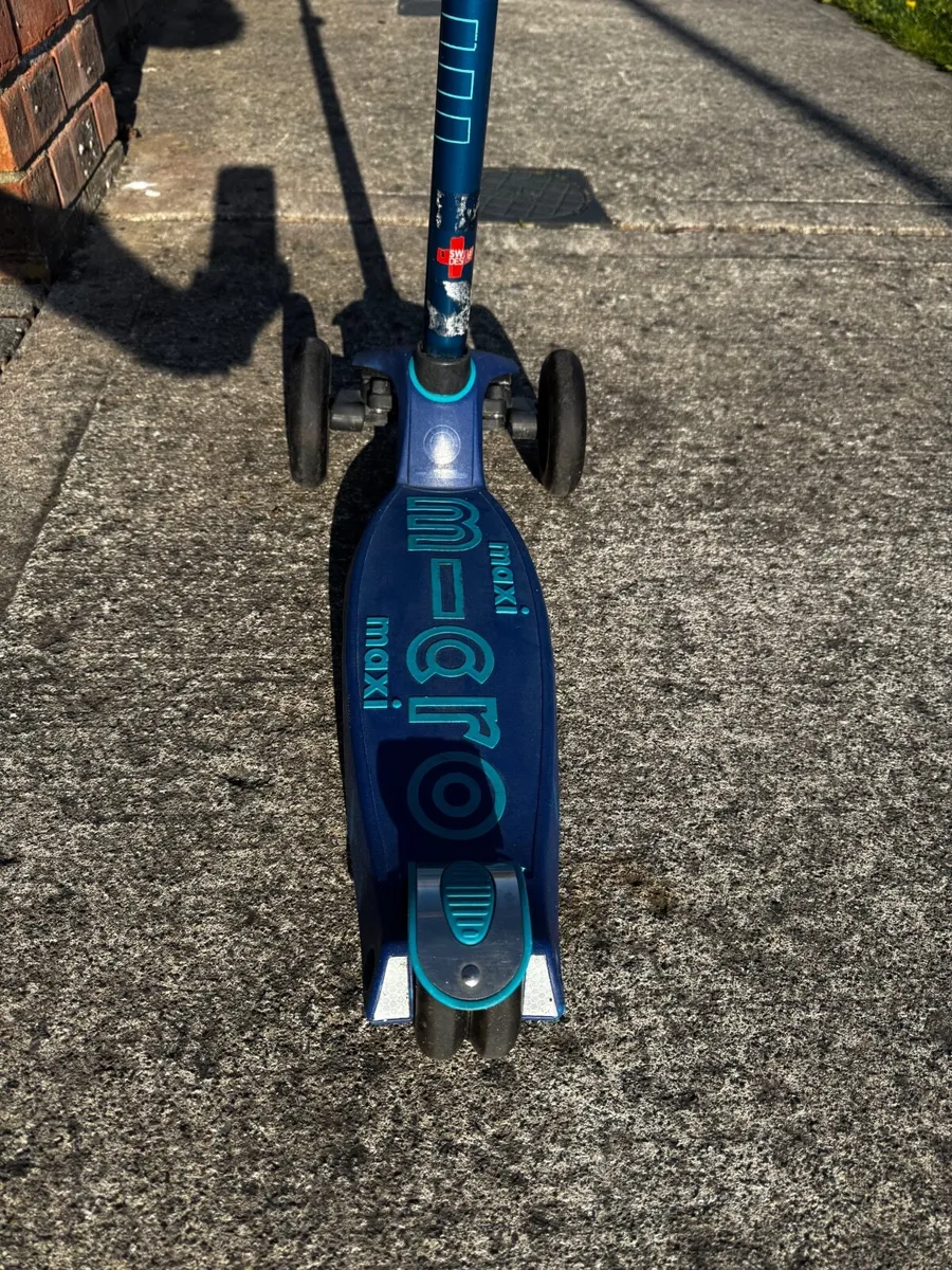 Boys and Girls Scooter - Image 4