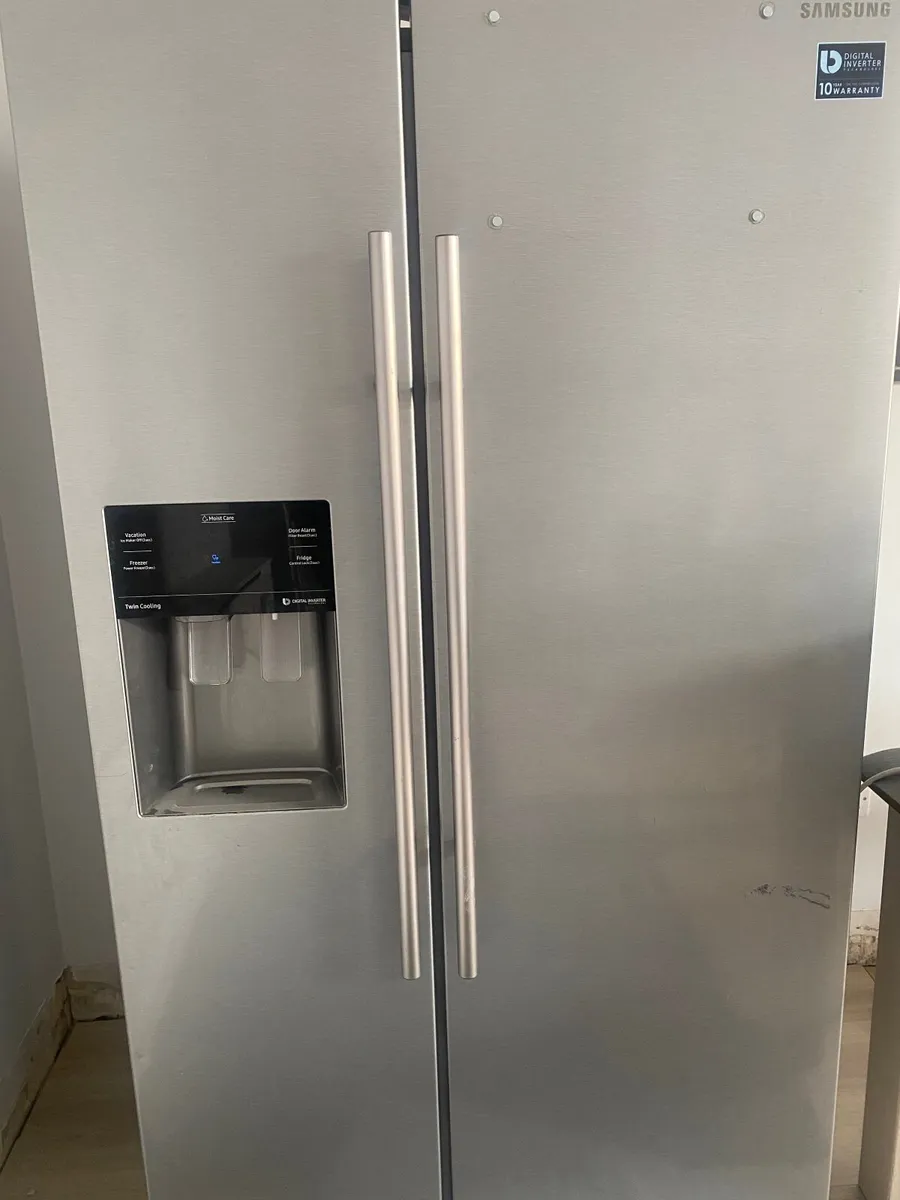 Fridge freezer - Image 2